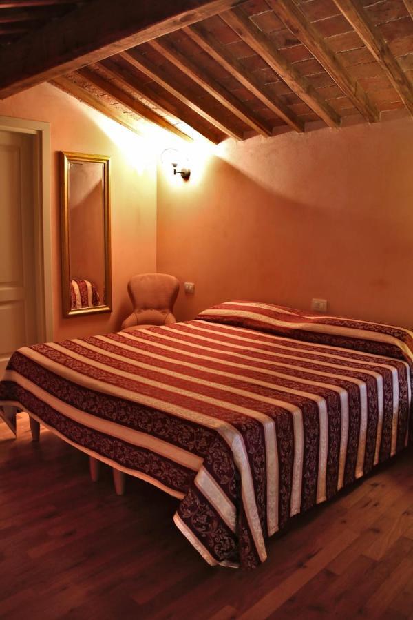 Casa Gaia Hostal Lucca Exterior foto